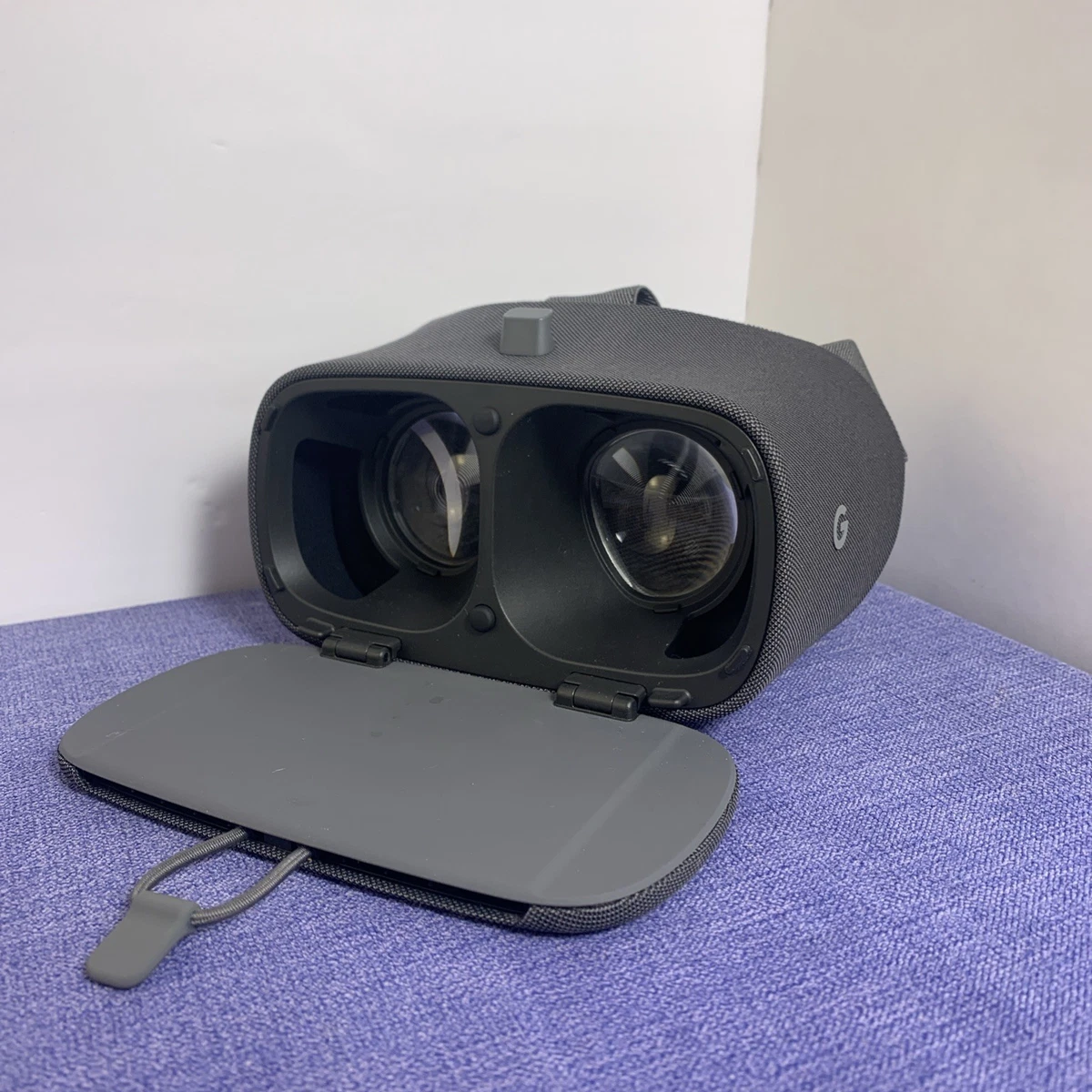 25+ Google Daydream View Smartphone VR Headsets for sale | Updated