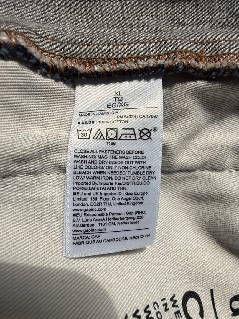 GAP Denim Jacket Second Type - image 8