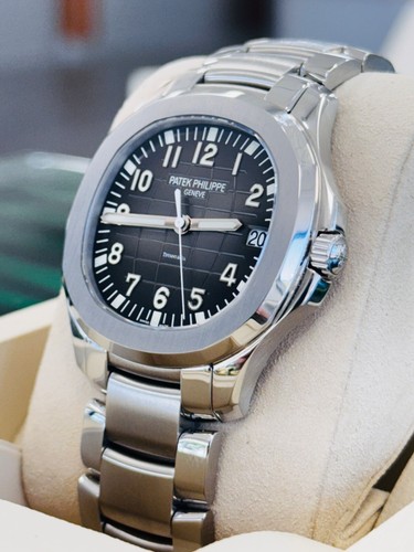 Patek Philippe Aquanaut “Tiffany n Co Dial” 5167A Steel Black dial 40MM - Picture 7 of 23