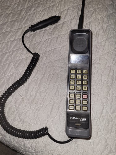 Lot de téléphones portables anciens - Photo 6 sur 6