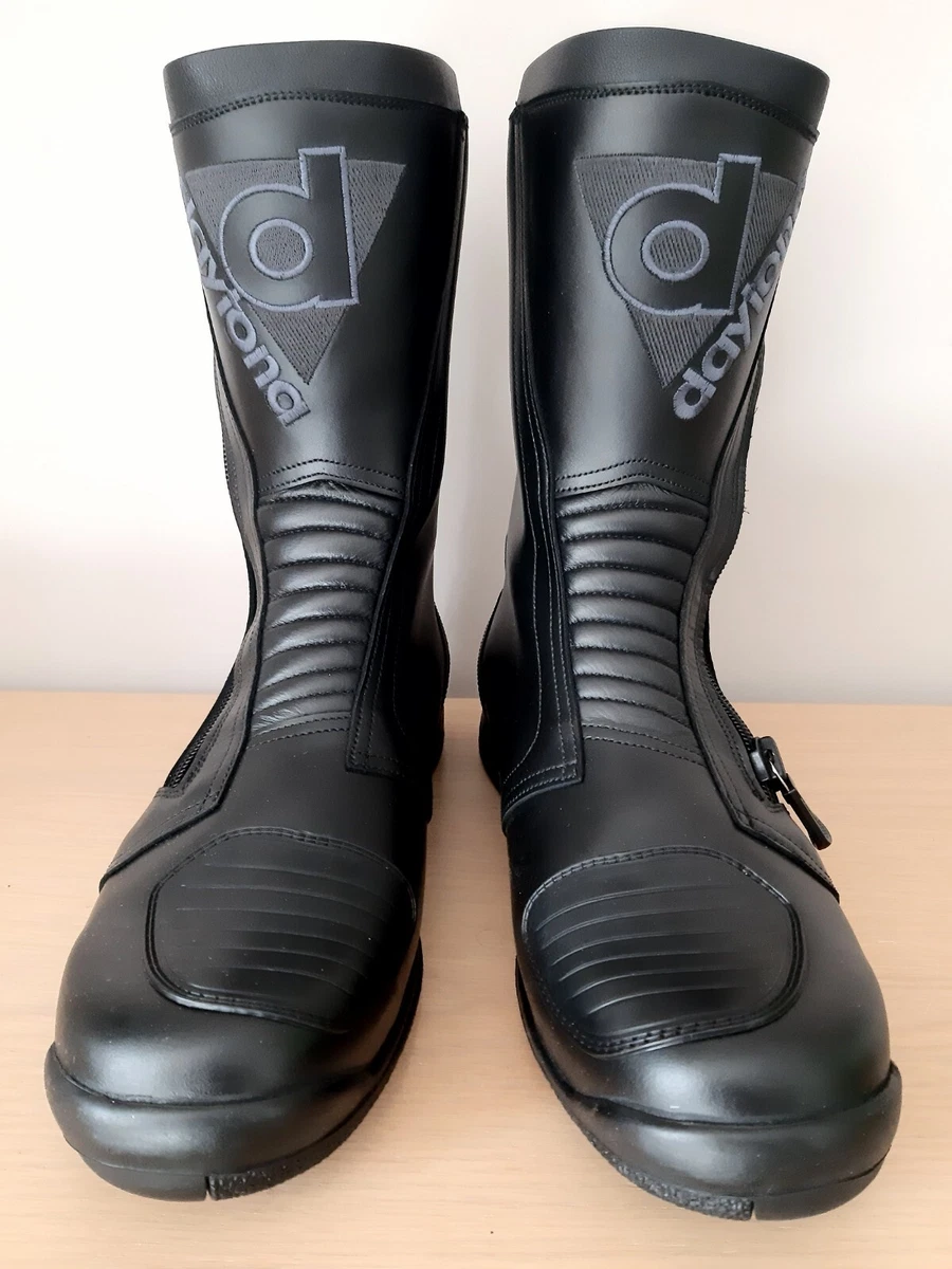 Daytona outlet boots uk
