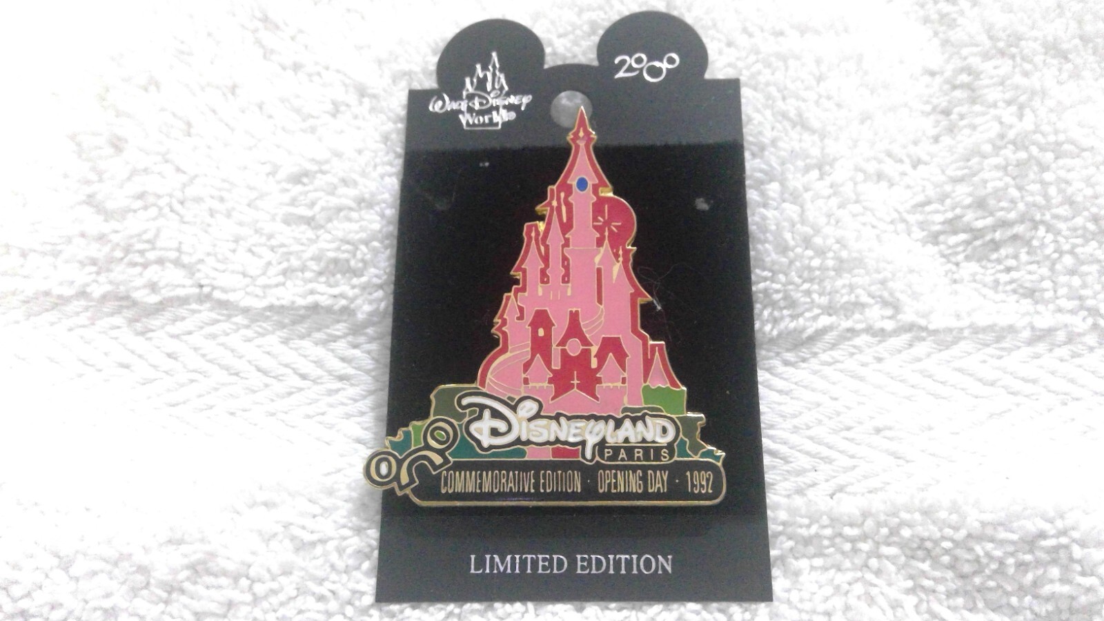 Vintage 2000 WDW Limited Edition, Pin of the Month "July" Retired