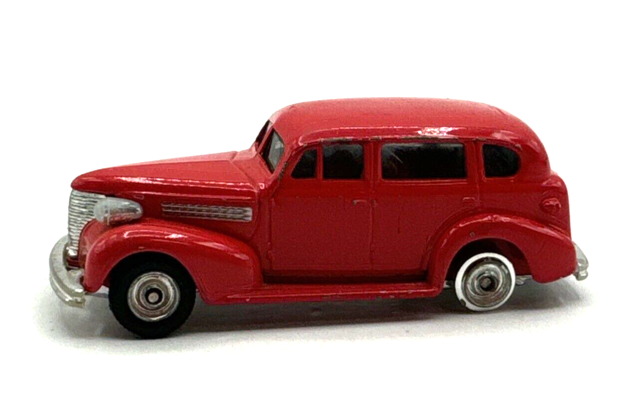 ERTL 1990 DISNEY CAR DICK TRACY ITCHY'S CAR 2677 RED 1:64 SCALE China