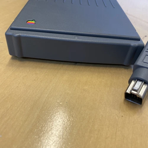 Apple Macintosh HDI-20 External 1.4MB 3.5" Floppy Drive SAX4229805A1 1991 Comput