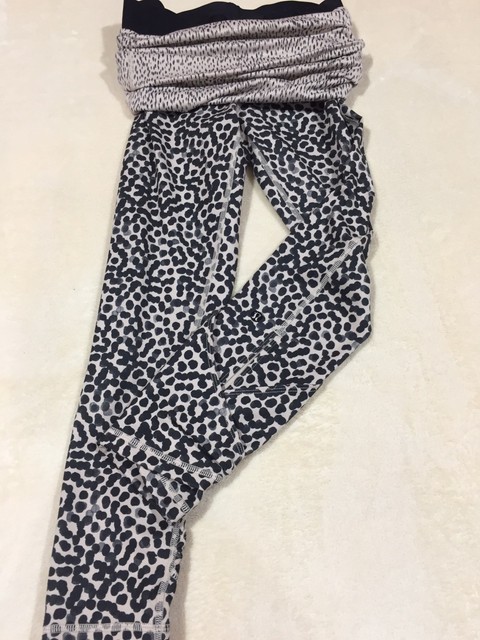black cheetah lululemon leggings