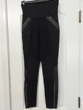 ATHLETA BLACK LEGGING WITH LEATHER TRIM AND ZIPPERS - SIZEE XXS