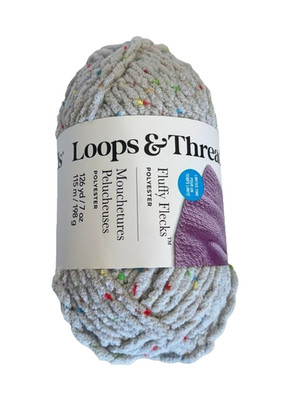 1 Ct Skein LOOPS & THREADS Fluffy Flecks Yarn GRAY Polyester 126 yd / 7 oz Bulky