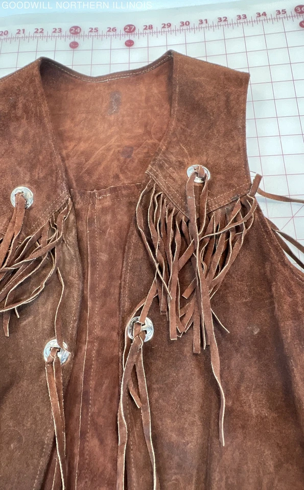 VINTAGE 60s-70s Fringe Brown Suede Hippie Biker Vest - Image 2 of 4