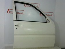 Porte avant et accessoires Nissan TERRANO
