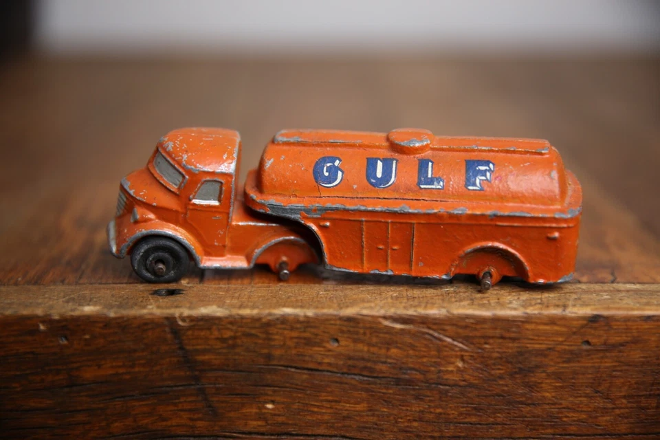 Vintage GULF Motor Oil Tanker Truck Metal Promo toy gas station semi RARE - Image 3 of 4