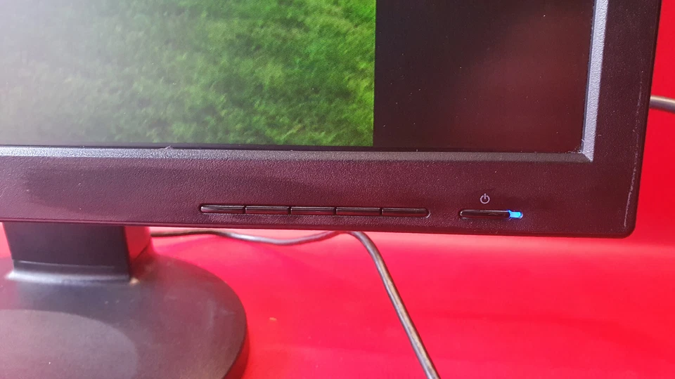 LG Flatron IPS231P-BN 23 Zoll Monitor Bildschirm IPS Display DVI VGA Z7 - Bild 4 von 4