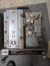 VINTAGE RCA MODEL 400 16mm FILM PROJECTOR & SPEAKER WW2 ERA - SOLD AS IS 