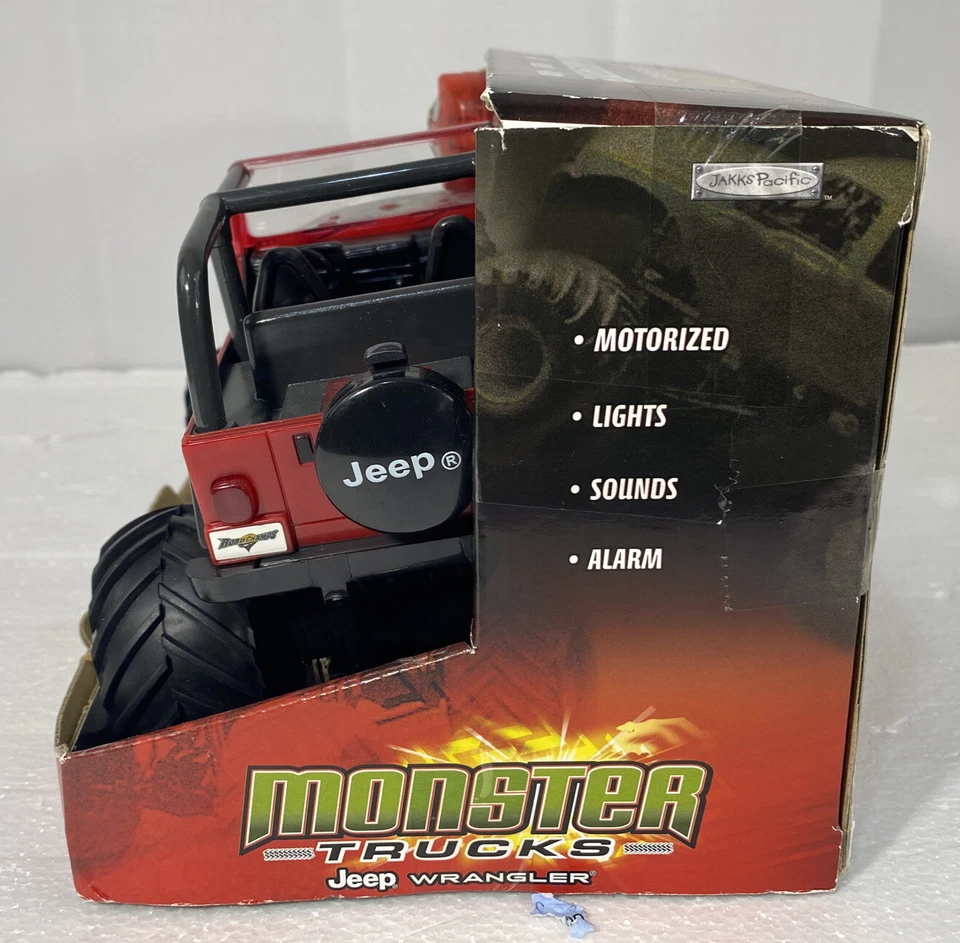 Road Champs Creepy Crawler RC Car Monster Truck Toy 1:24 Scale Spider Jeep NEW - Image 4 of 4