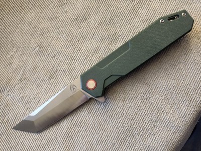 Huang Fu Folding Knife. S35VN Steel, Tanto. Green G10, Folder