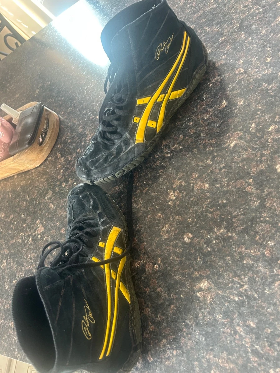 Custom 2008 Rulon Wrestling Shoes Black Gold Men\'s Sz 7.5 (Fit Big) Rulons‎ RARE Had these bad boys in a tote since 2011. I believe both from  main image 4