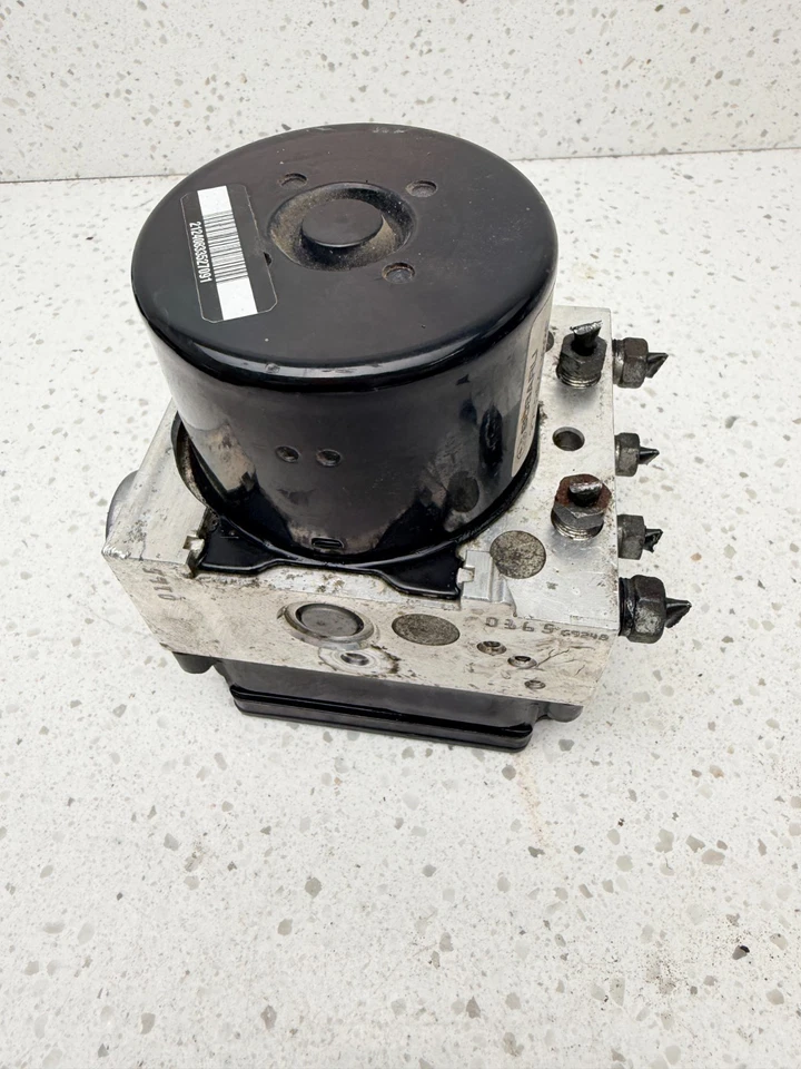 2010 - 2011 Subaru Legacy bomba de freio antibloqueio/módulo Assy VDC 27536AJ00C FABRICANTE DE EQUIPAMENTO ORIGINAL - Imagem 2 de 4