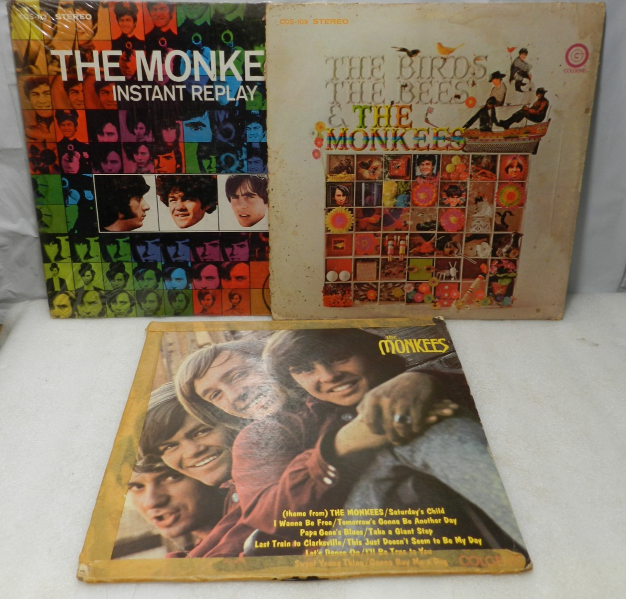 3 Vintage The Monkees Vinyl LP Albums Self Titled Instant Replay Bird Bees L67JJ