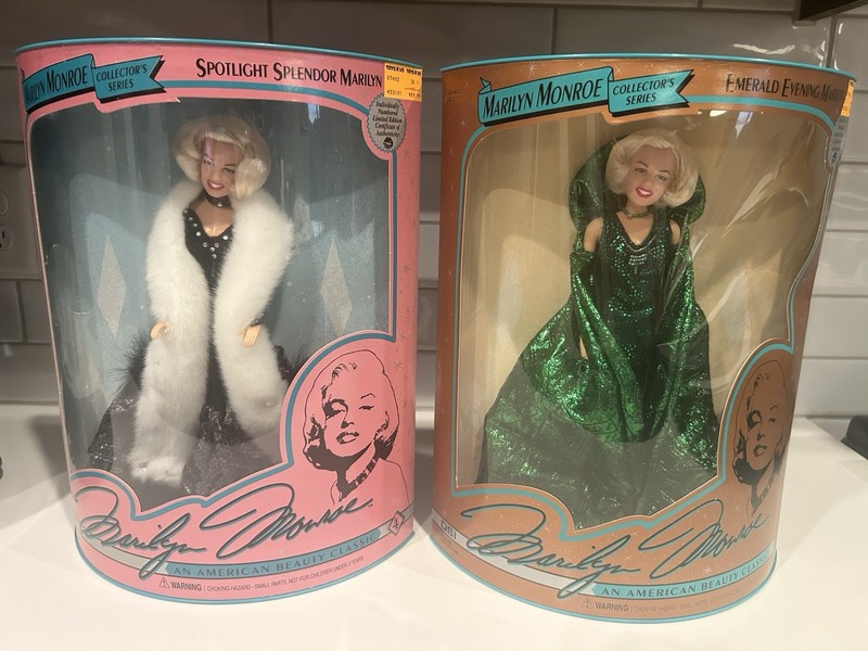 2 Dolls Marilyn Monroe Spotlight Splendor & Emerald Evening. NIB Never Opened