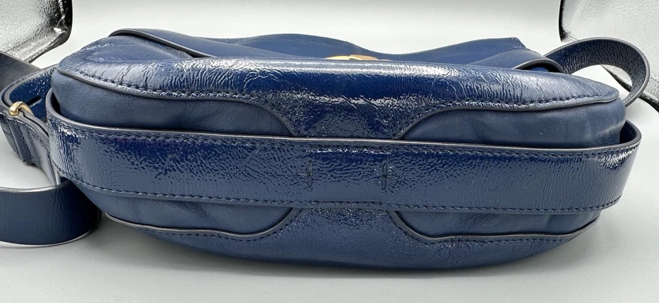 TORY BURCH GEMINI LINK CROSSBODY BAG MIDNIGHT SWIM PATENT LEATHER Description!! - Image 2 of 4