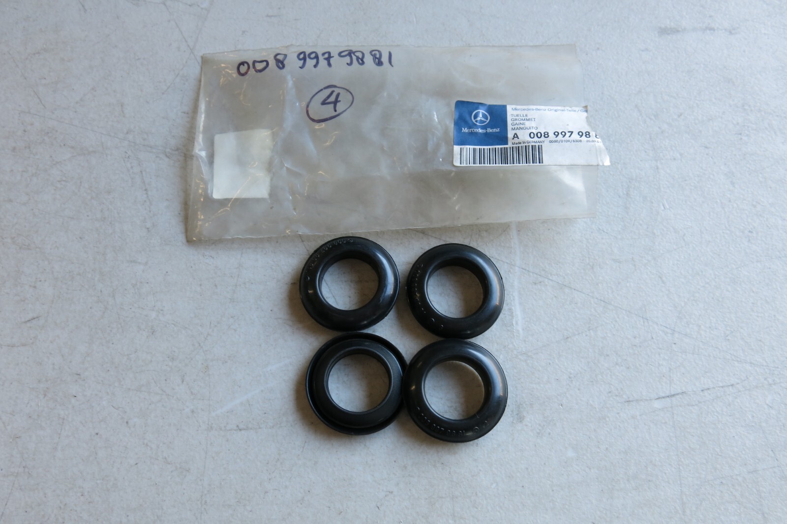 Genuine MERCEDES BENZ Grommet 0089979881 for sale online | eBay