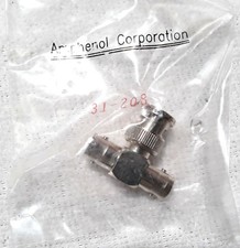 Amp RF Connector BNC Tee 31-208 Conn Adaptor Plug To Jack BNC
