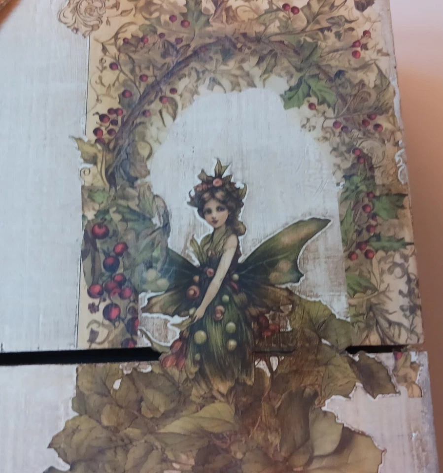 Rustic Clip Picture Holder Woodland Fairy Motif - Image 4 of 4