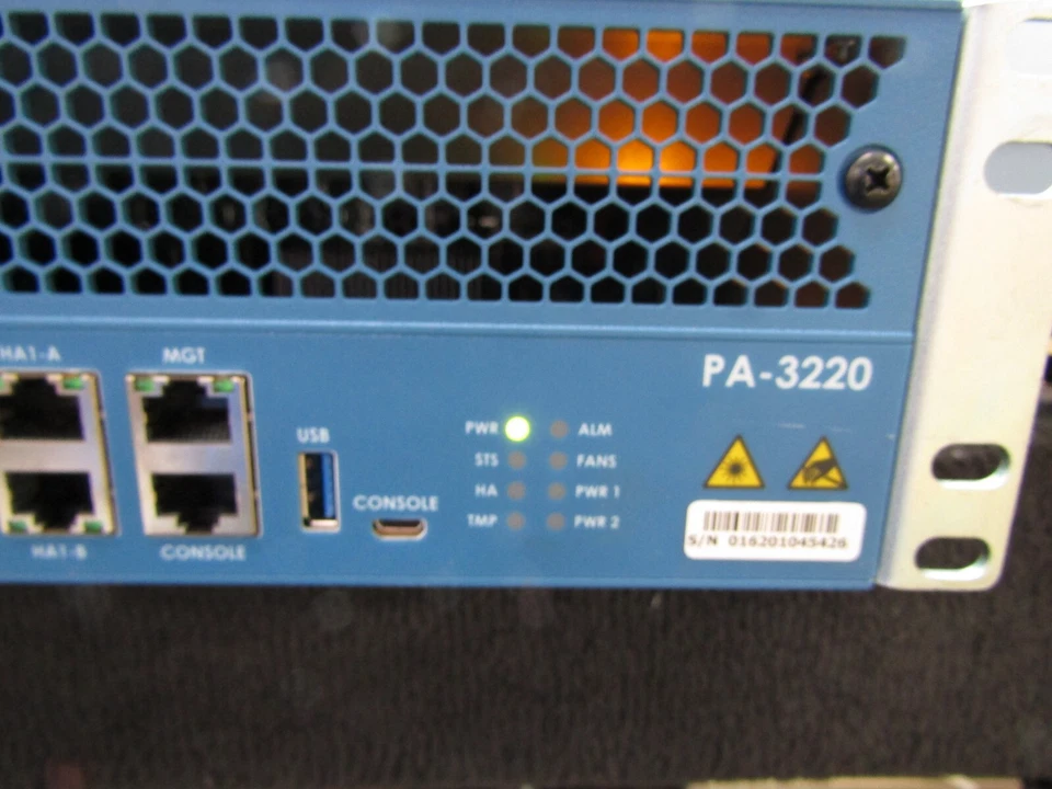 Palo Alto PA-3220 Network Enterprise Firewall - Image 2 of 4