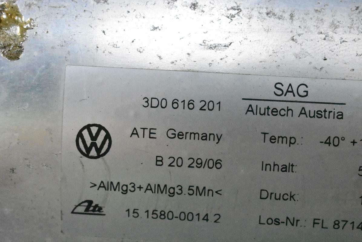 Bentley Continental Flying Spur 2006 Air suspension compressor P/N 3D0616201