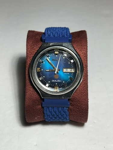 Vintage Seiko Advan 7019-7260 Automatic 37mm Blue Sunburst Dial Men Sport Watch