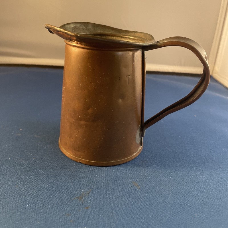 Antique 1 Pint Copper Pitcher Shank Metal Products For Oil Lamps Light house ?
