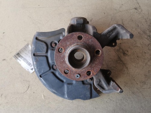 VOLKSWAGEN GOLF RIGHT FRONT HUB ASSEMBLY 1.8 ENG TYPE- ABS TYPE 09/98-04/04 98 9