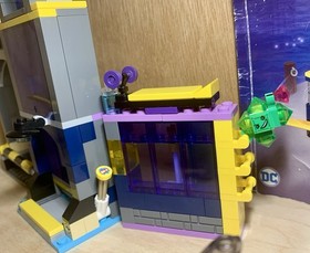 Lego 41237 Batgirl Secret Bunker (1 Minifigure) & Batmobile 76119 (incomplete)