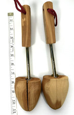 1 Pair Nordstrom's Women  s Wooden Cedar Shoe Trees Stretchers Shaper Sz Medium
