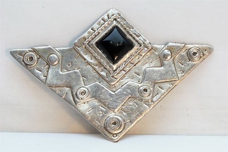 Signed Deborah Roberts Sterling Silver Handmade Layered Brooch Pin Black Onyx