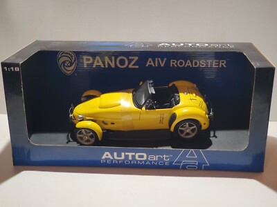 AutoArt 1998 Panoz AIV Roadster 1:18 Diecast Model Car 78213