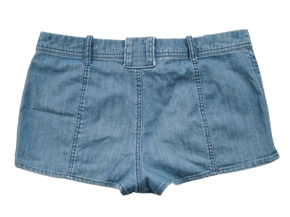 Kimchi Blue Urban Outfitters Size 6 Denim Jean Micro Mini Hot Shorts Boho Retro - Image 2 of 3