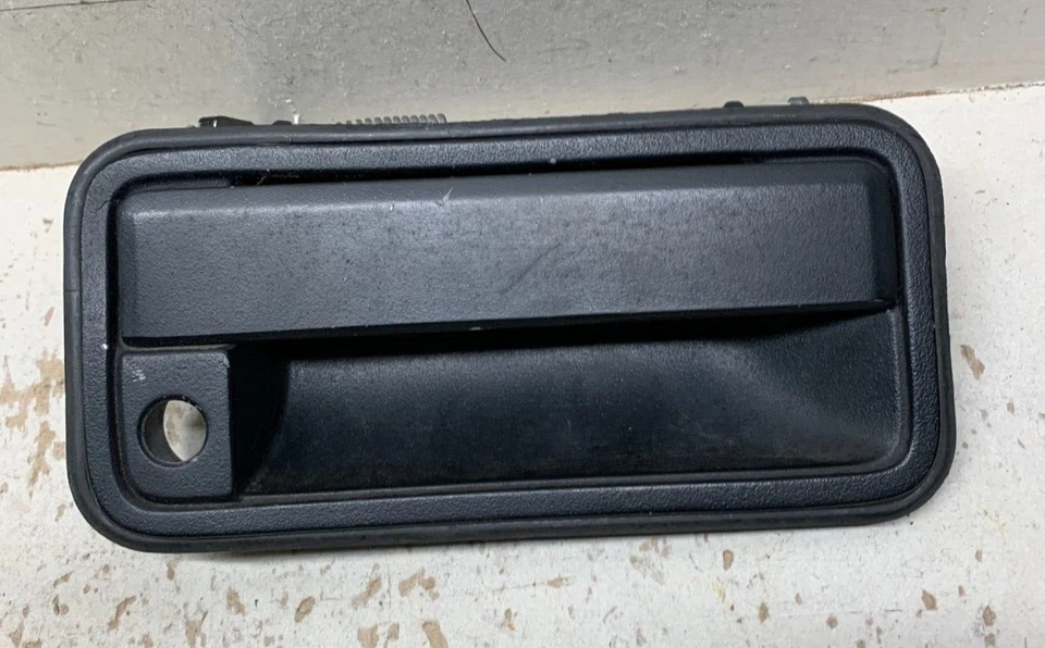 Manija de puerta exterior derecha camioneta Chevy GMC C/K 1500 2500 1988-1994 Silverado Foto 3 de 4