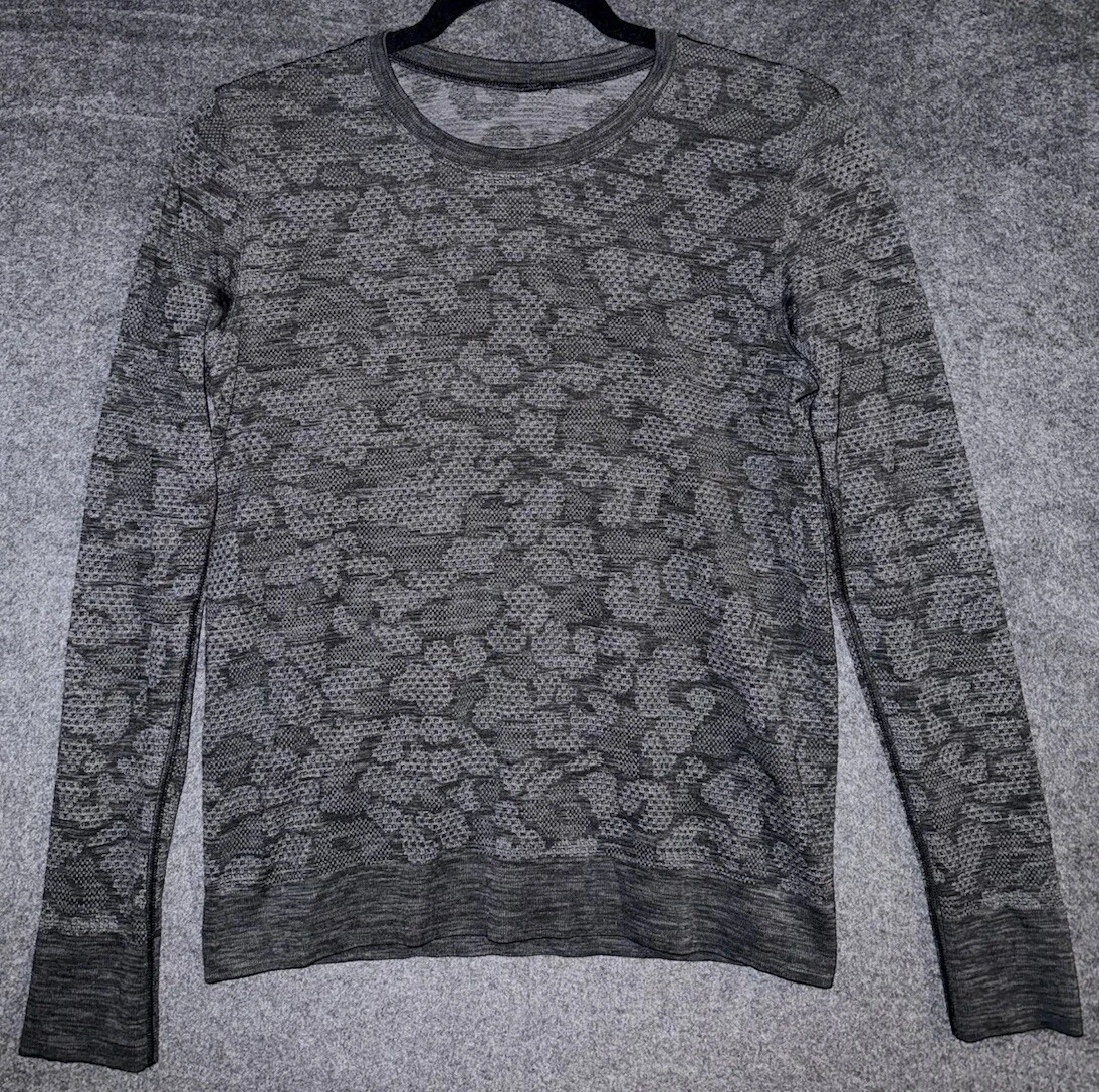 Lululemon Shirt Women's 6 Gray Camo Vented Active Workout Long Sleeves Stretch