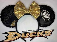 Anaheim Ducks Collecting and Fan Guide 43