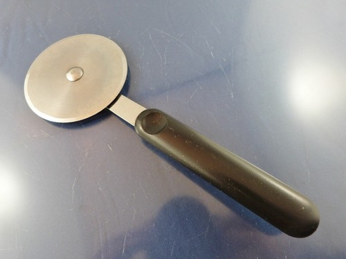 DANSK Pizza Rotary Cutter with Black poly handle Japan