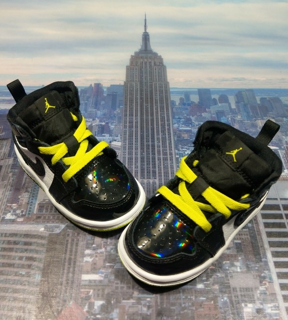 jordan 1 black cyber mystic green