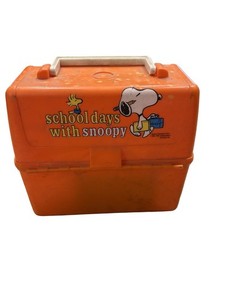 Vtg 1965 Orange PEANUTS THERMOS Lunch With Snoopy Charlie Brown Plastic
