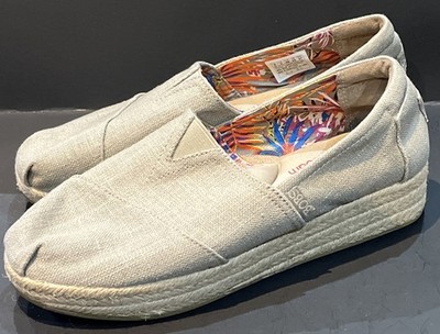Women s 8/38 Bobs By Skechers Memory Foam Tan Canvas Espadrille Slip On Loafers