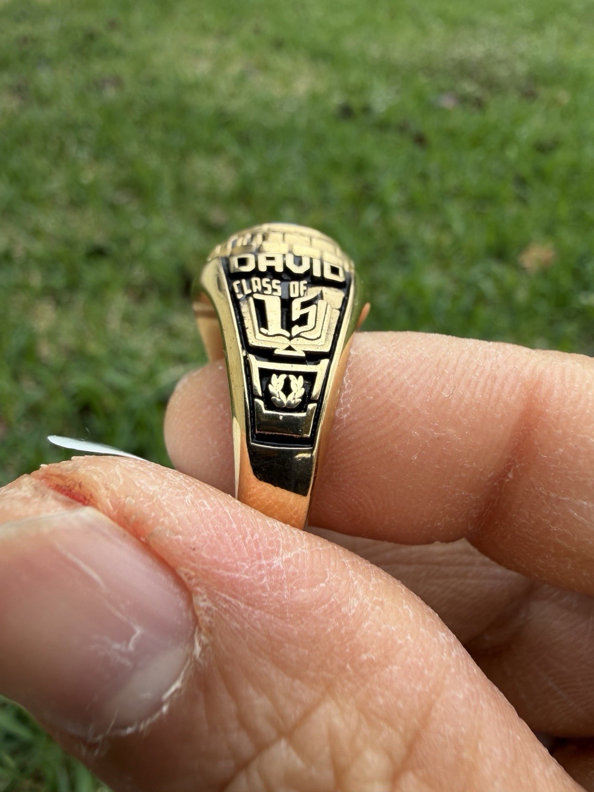 Washington High School Class Ring - image 4