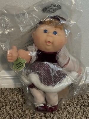 1997 AVON MATTEL CABBAGE PATCH KIDS GILDA FLO BIRTHDATE DECEMBER 31 DOLL NEW