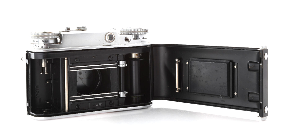 Voigtlander Prominent Rangefinder Camera W/ Ultron 50mm f1:2 Lens