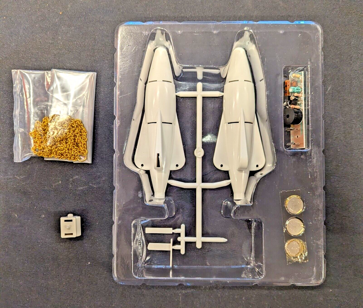 Space Giants Ambassador Magma Magma Whistle Plastic Model Tsukuda