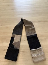 Baabaazuzu Scarf Art-to-Wear Wool Patchwork Upcycled With Pockets