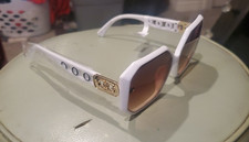 Stylist Sunglasses . cat eye sunglasses , women fashion sunglasses, luxury style