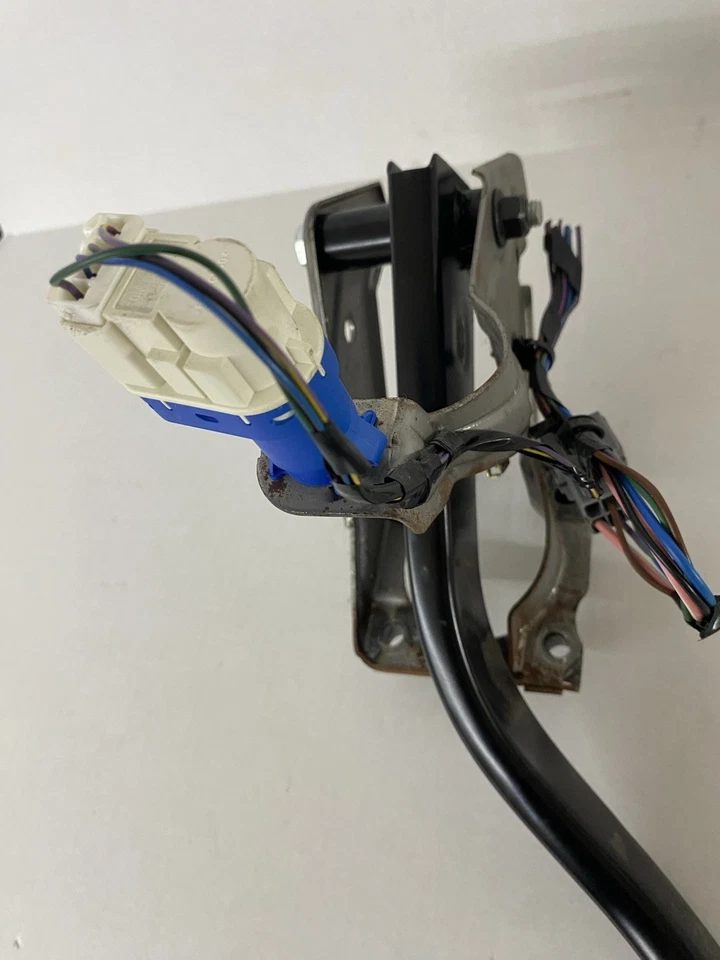 2010 - 2013 原始设备制造商 Land Rover RANGE ROVER 运动制动踏板组件带支架 — 第 3/4 张图片